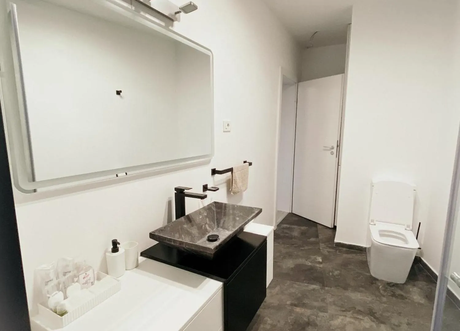 Exclusive Apartment In The Center Of Bucharest Romania
