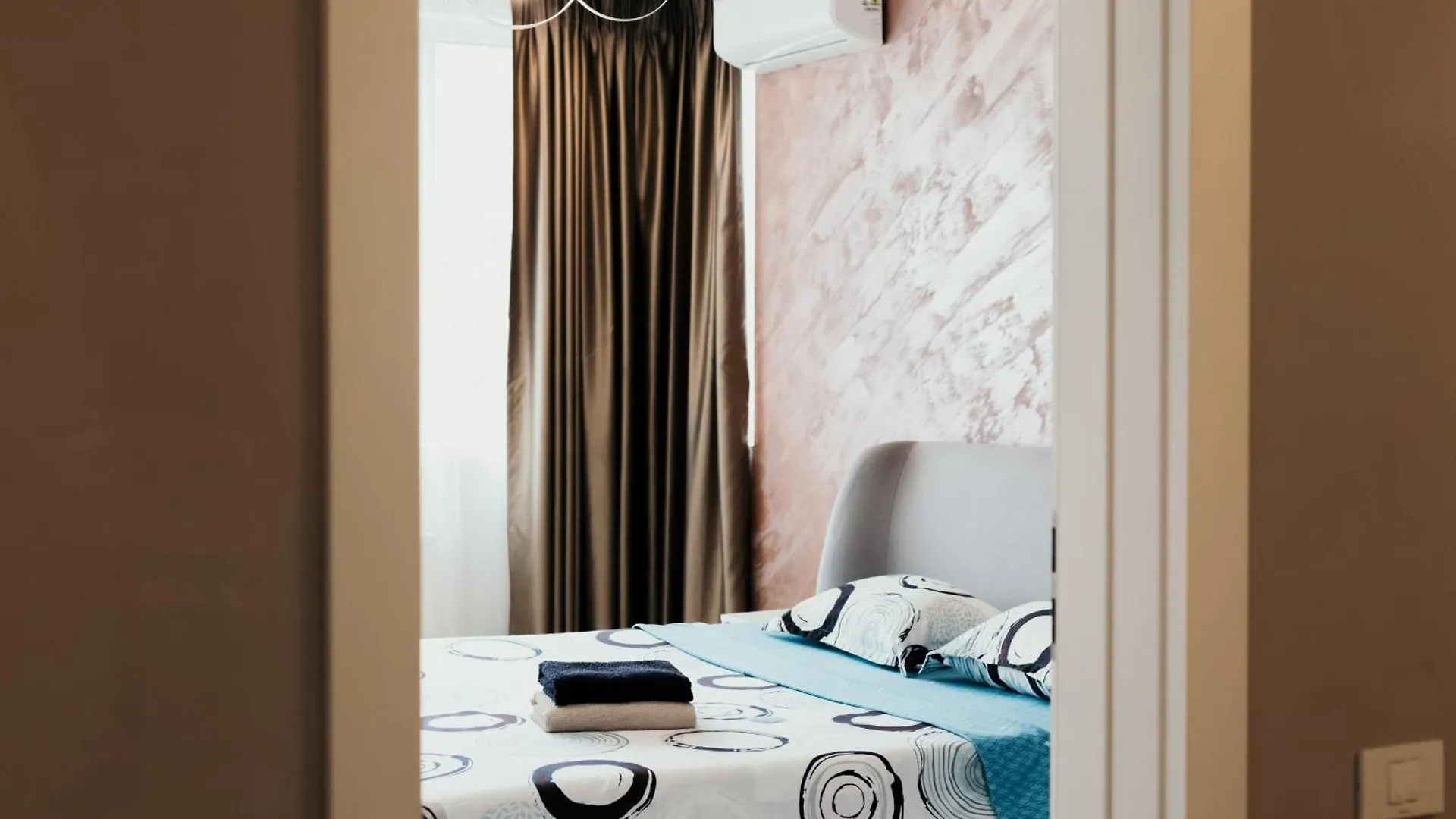 Exclusive Apartment In The Center Of Bucharest 0*,  Romania